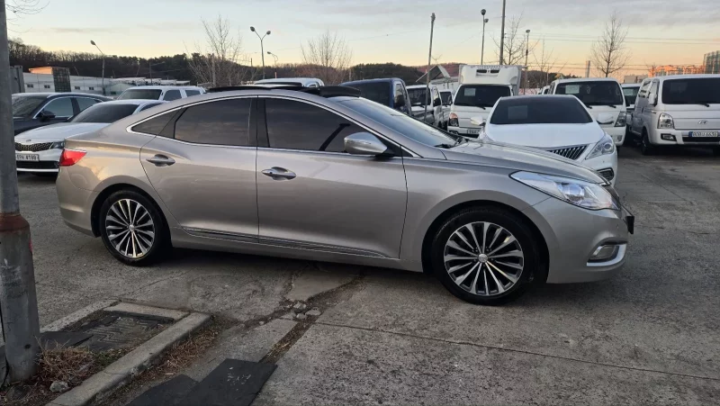 Hyundai Grandeur