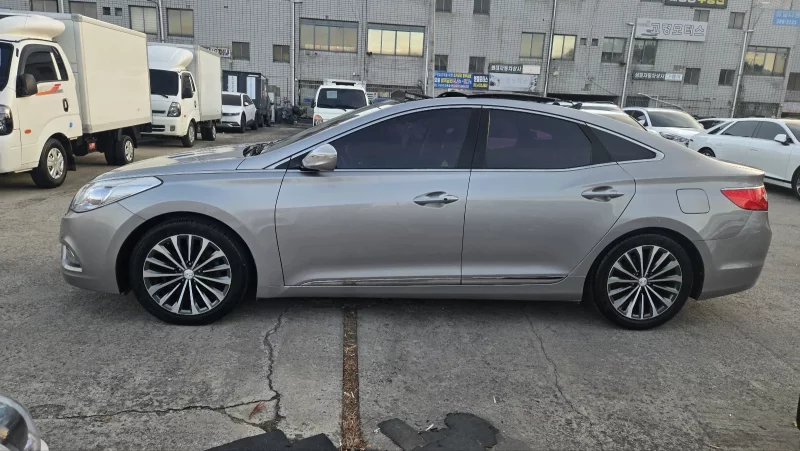 Hyundai Grandeur