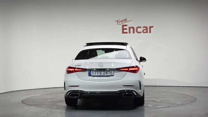 Mercedes-Benz C-Class