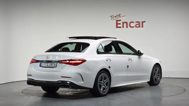 Mercedes-Benz C-Class