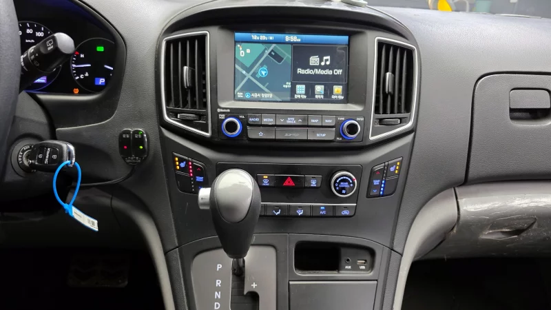 Hyundai Grand Starex