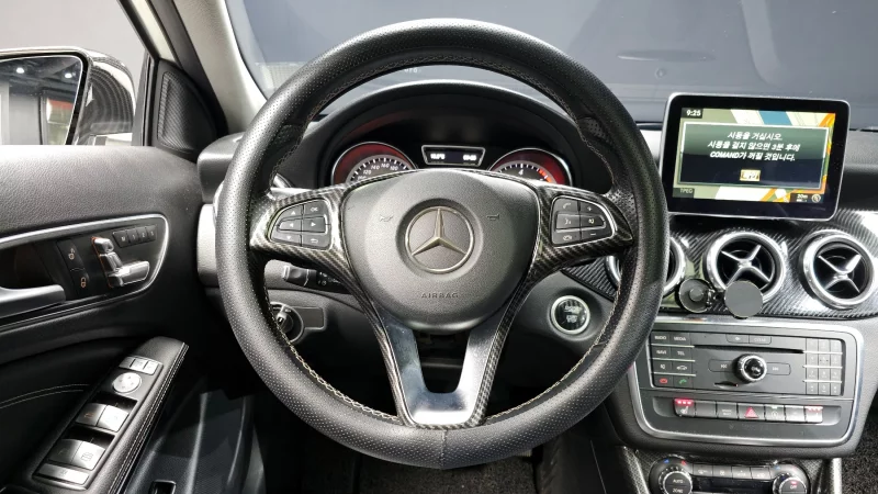 Mercedes-Benz GLA-Class