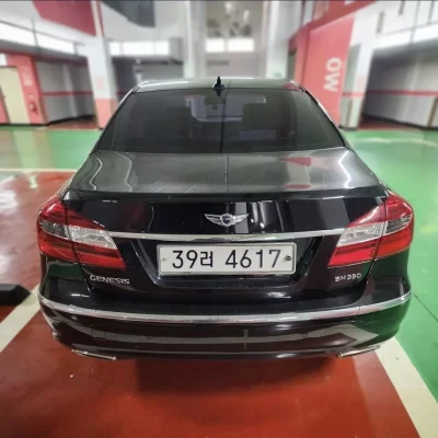 Hyundai Genesis