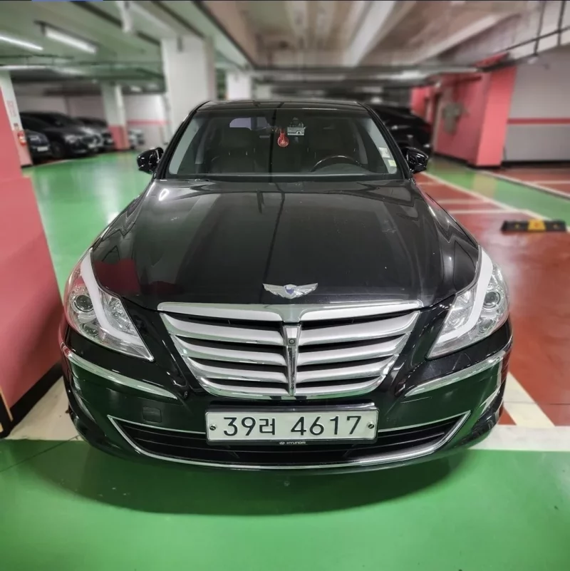 Hyundai Genesis