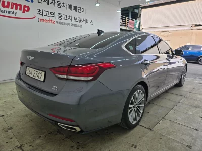 Hyundai Genesis