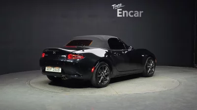 Mazda MX-5 Miata