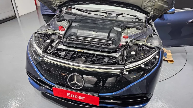 Mercedes-Benz EQS