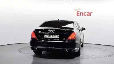 Genesis EQ900