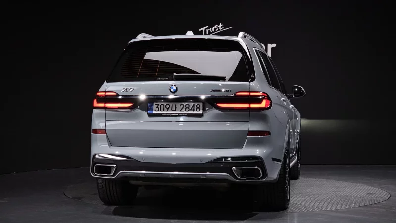 BMW X7