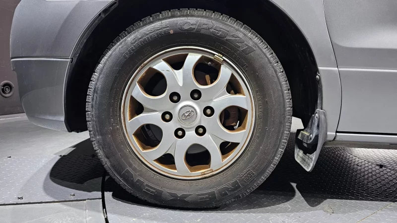 Hyundai Starex