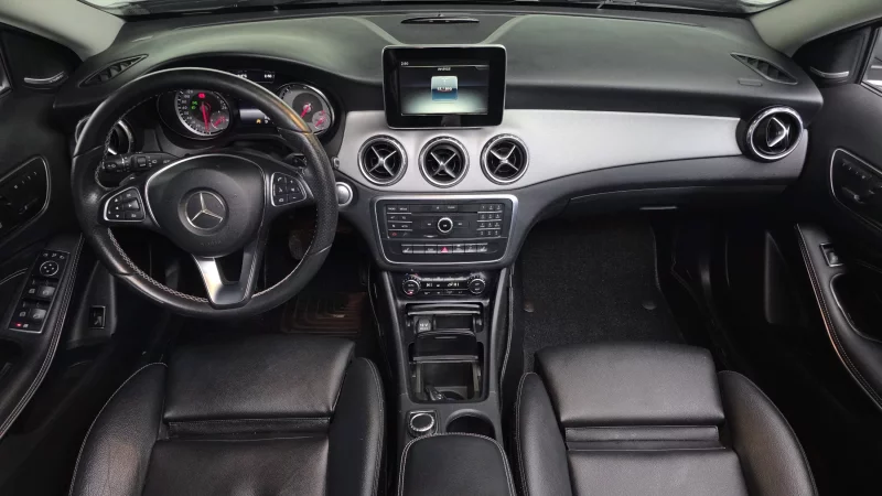 Mercedes-Benz GLA-Class