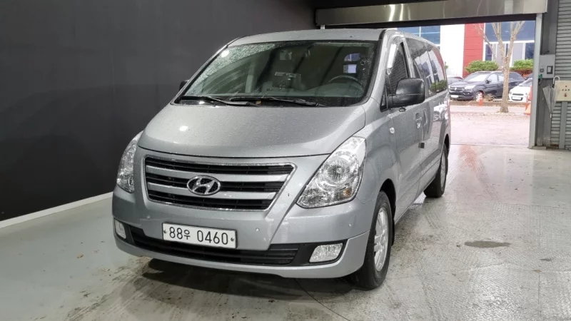 Hyundai Grand Starex