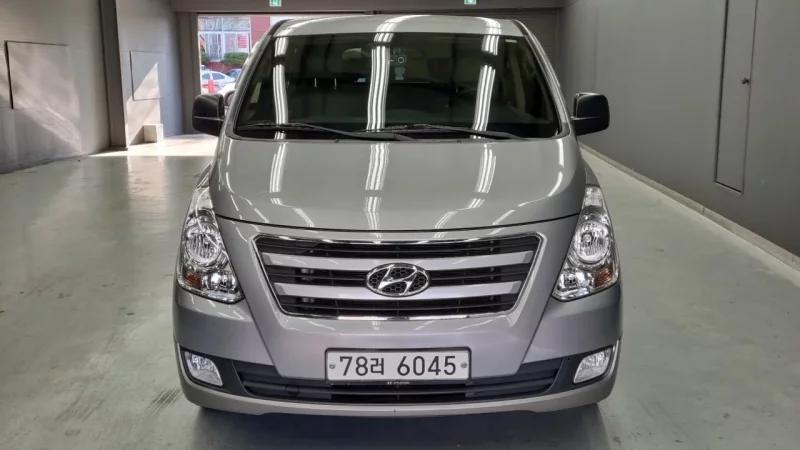 Hyundai Starex