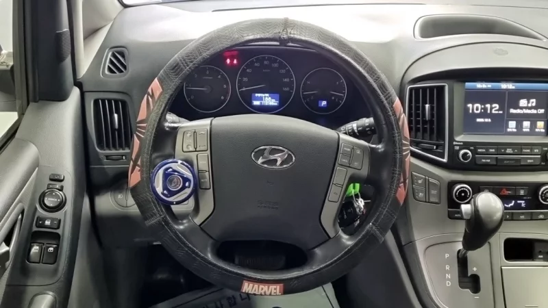 Hyundai Grand Starex