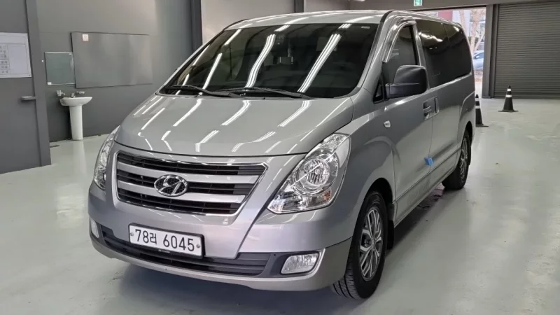 Hyundai Starex