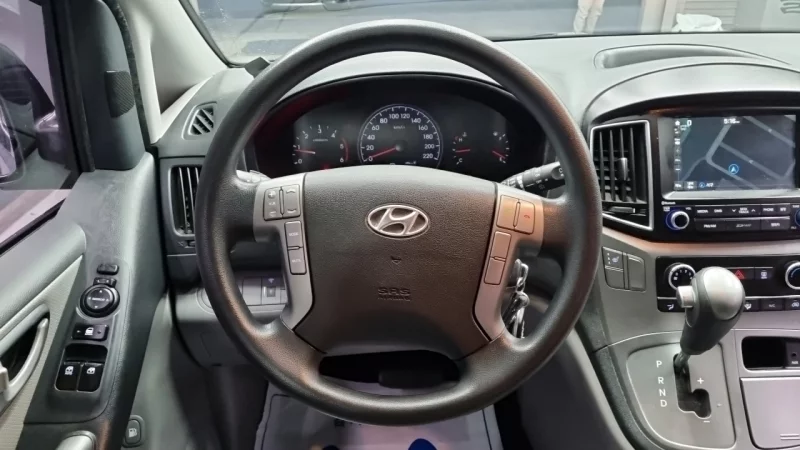 Hyundai Grand Starex