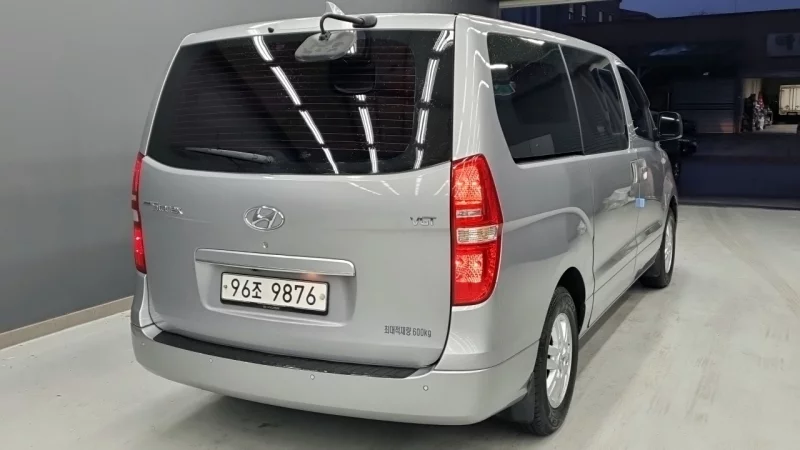 Hyundai Grand Starex