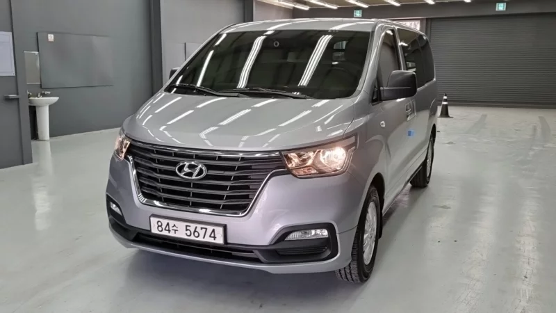 Hyundai Grand Starex