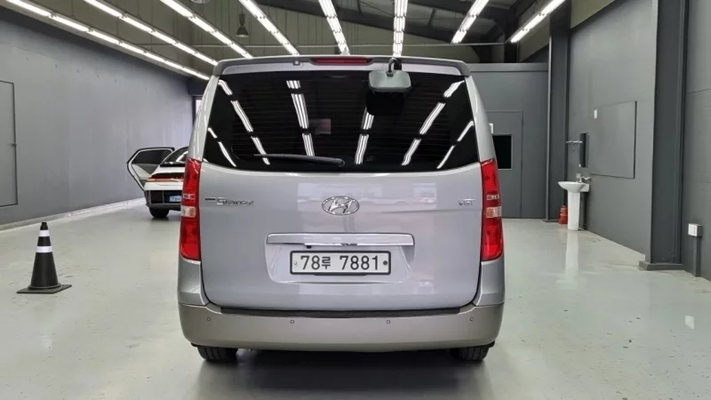 Hyundai Grand Starex