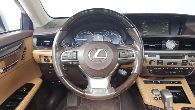 Lexus ES300h