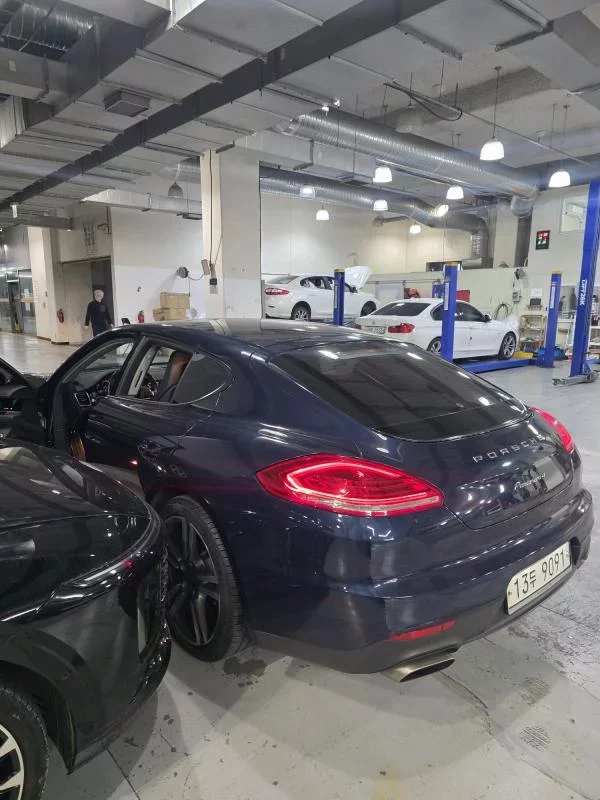 Porsche PANAMERA