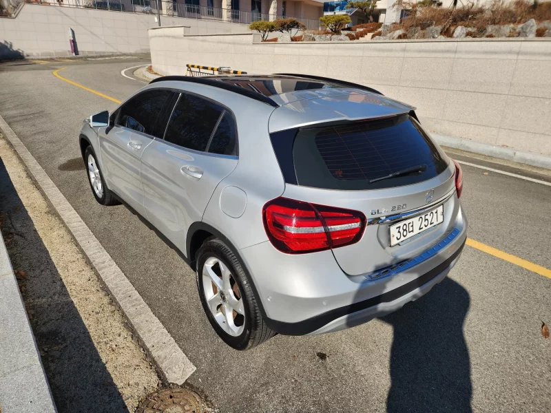 Mercedes-Benz GLA-Class