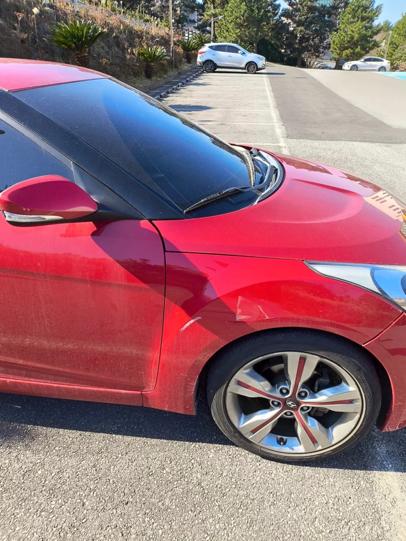 Hyundai Veloster