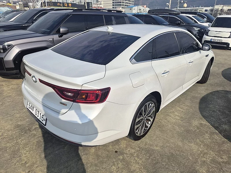 Renault Samsung SM6