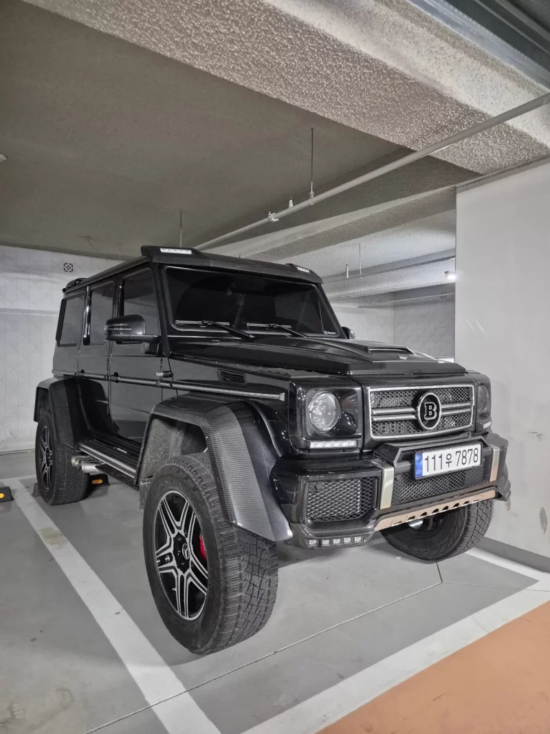 Mercedes-Benz G-Class