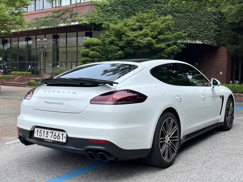 Porsche PANAMERA