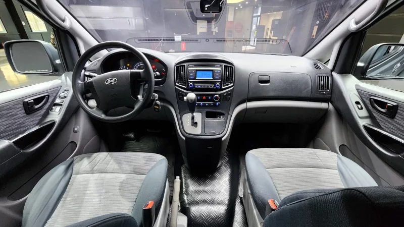 Hyundai Grand Starex