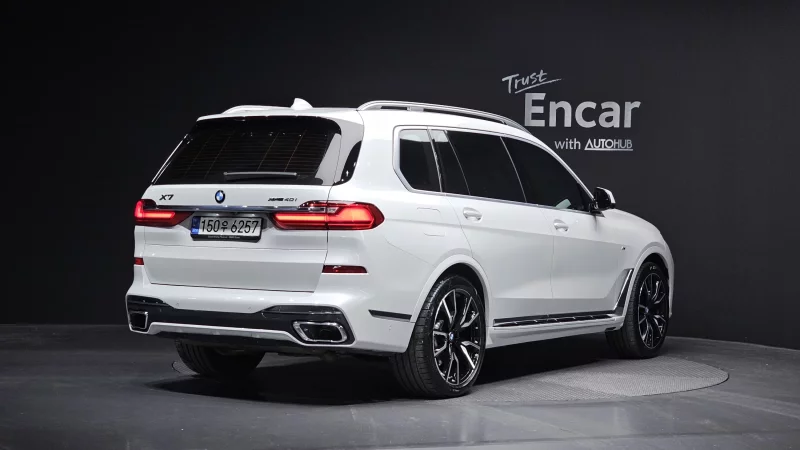 BMW X7