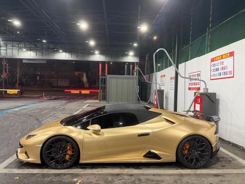 Lamborghini HURACAN