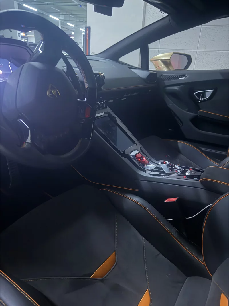 Lamborghini HURACAN