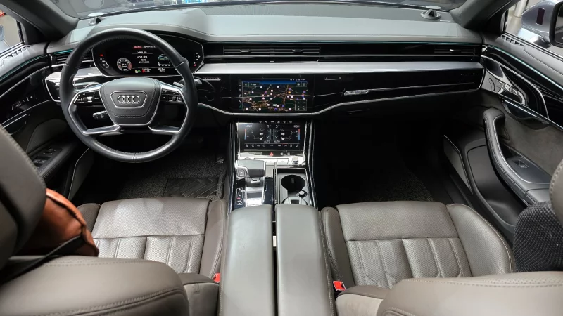 Audi A8