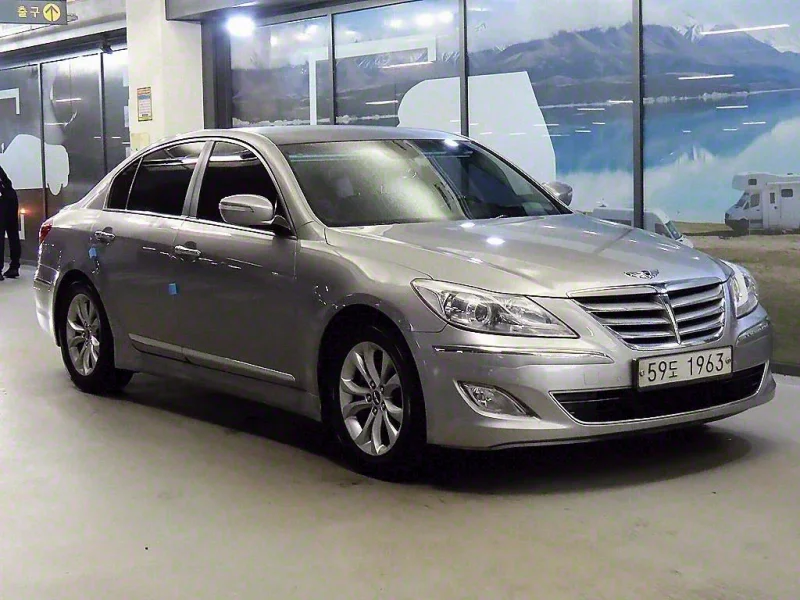 Hyundai Genesis