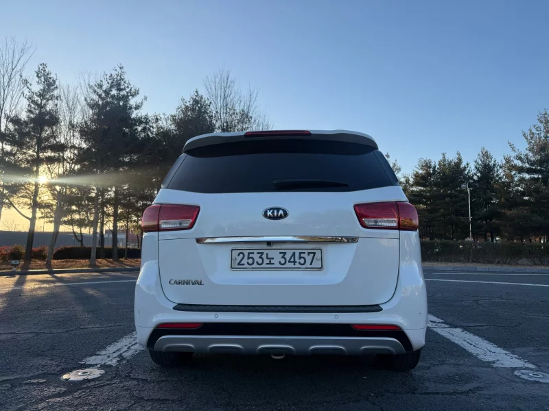 Kia Carnival