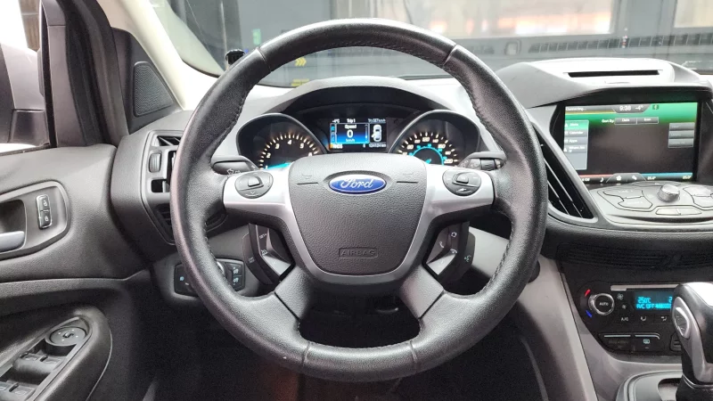 Ford ESCAPE