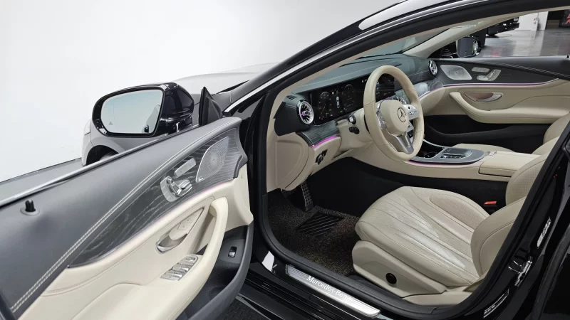 Mercedes-Benz CLS-Class