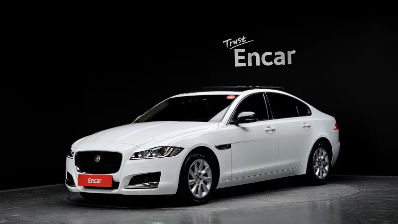 Jaguar XF