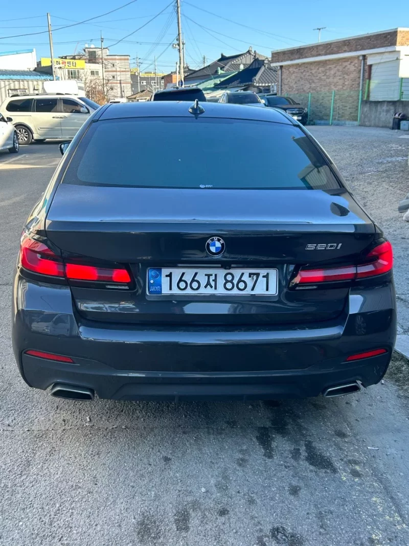 BMW 5-Series