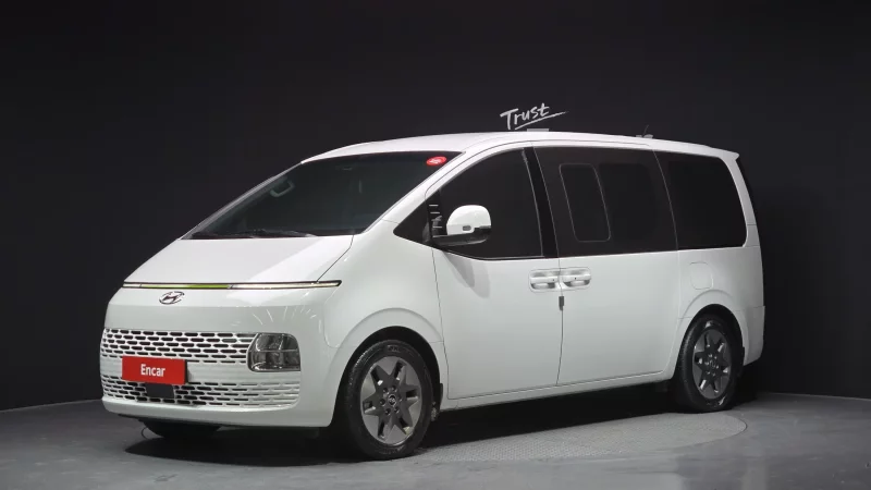 Hyundai Staria