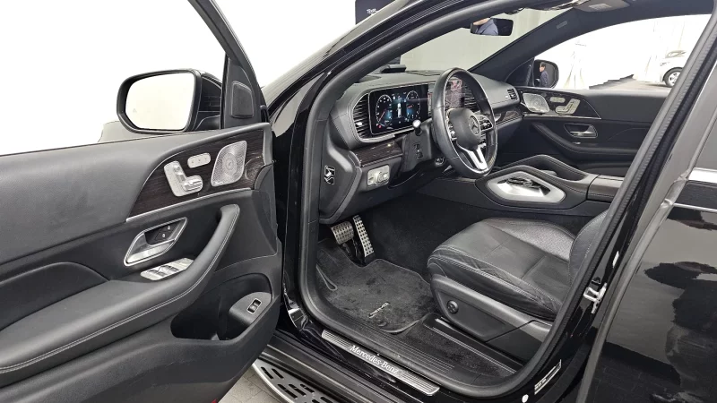 Mercedes-Benz GLE-Class