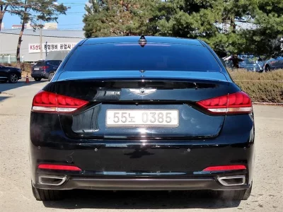 Hyundai Genesis