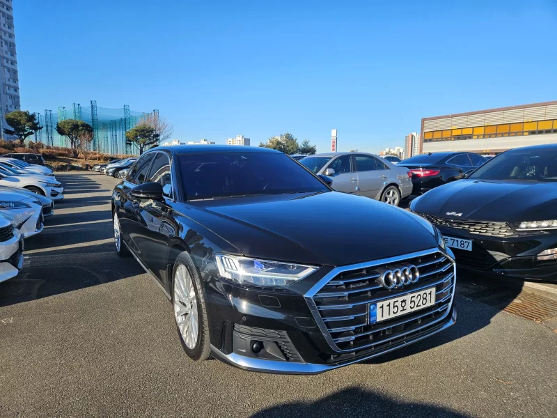 Audi A8