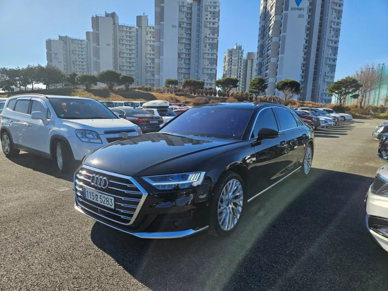 Audi A8
