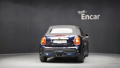 MINI Cooper Convertible