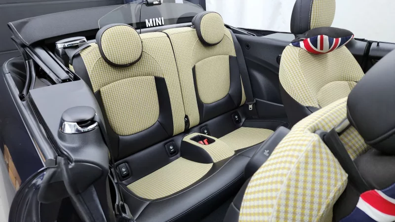MINI Cooper Convertible