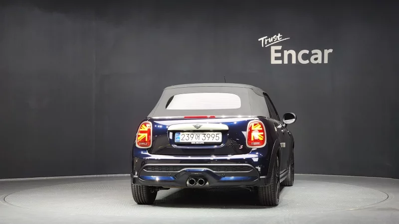 MINI Cooper Convertible