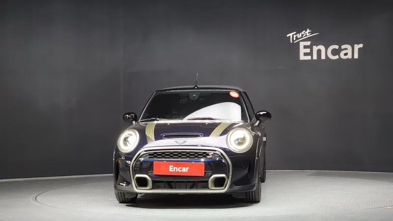 MINI Cooper Convertible